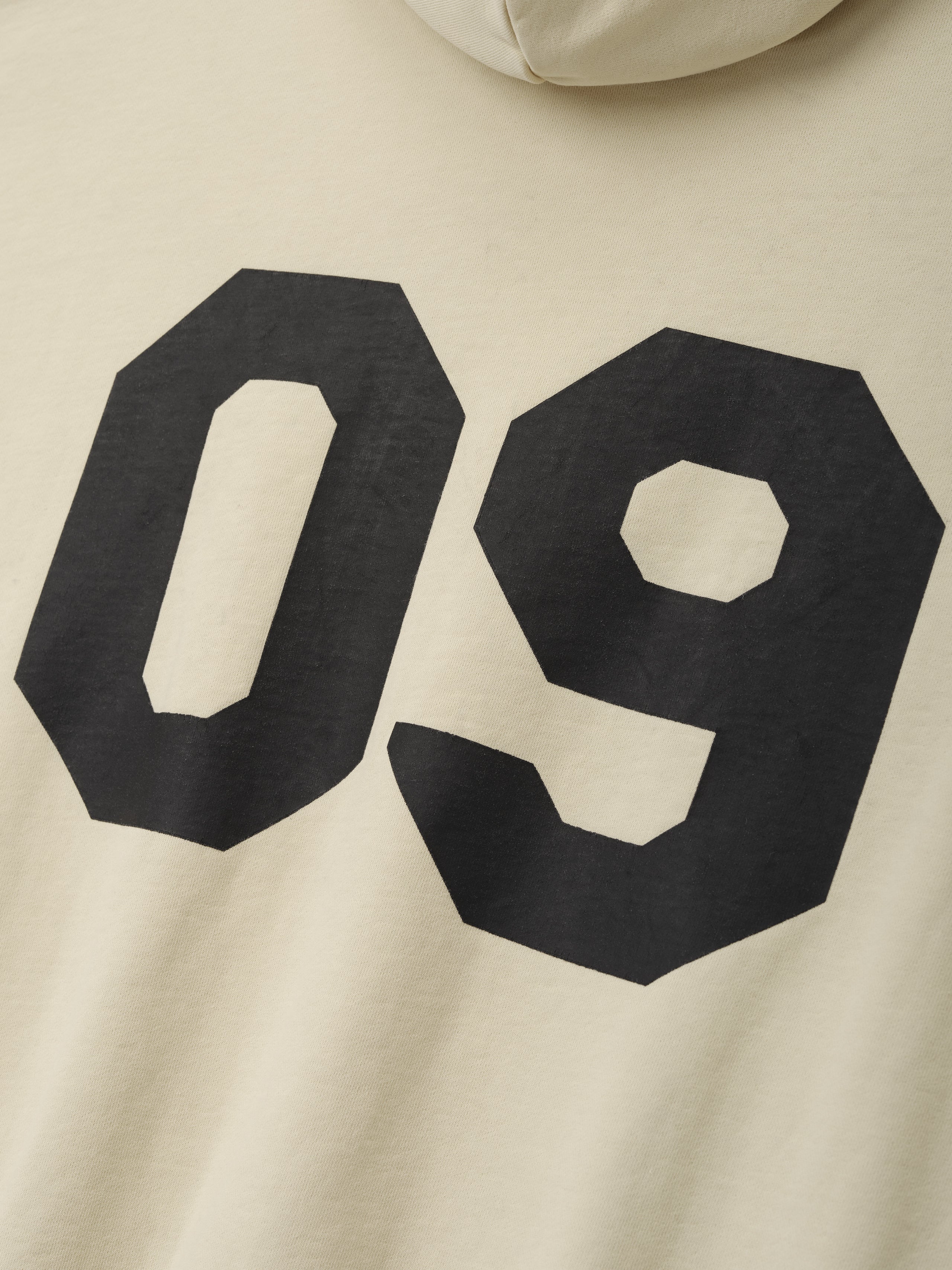 09 Classic Hoodie - Image 6