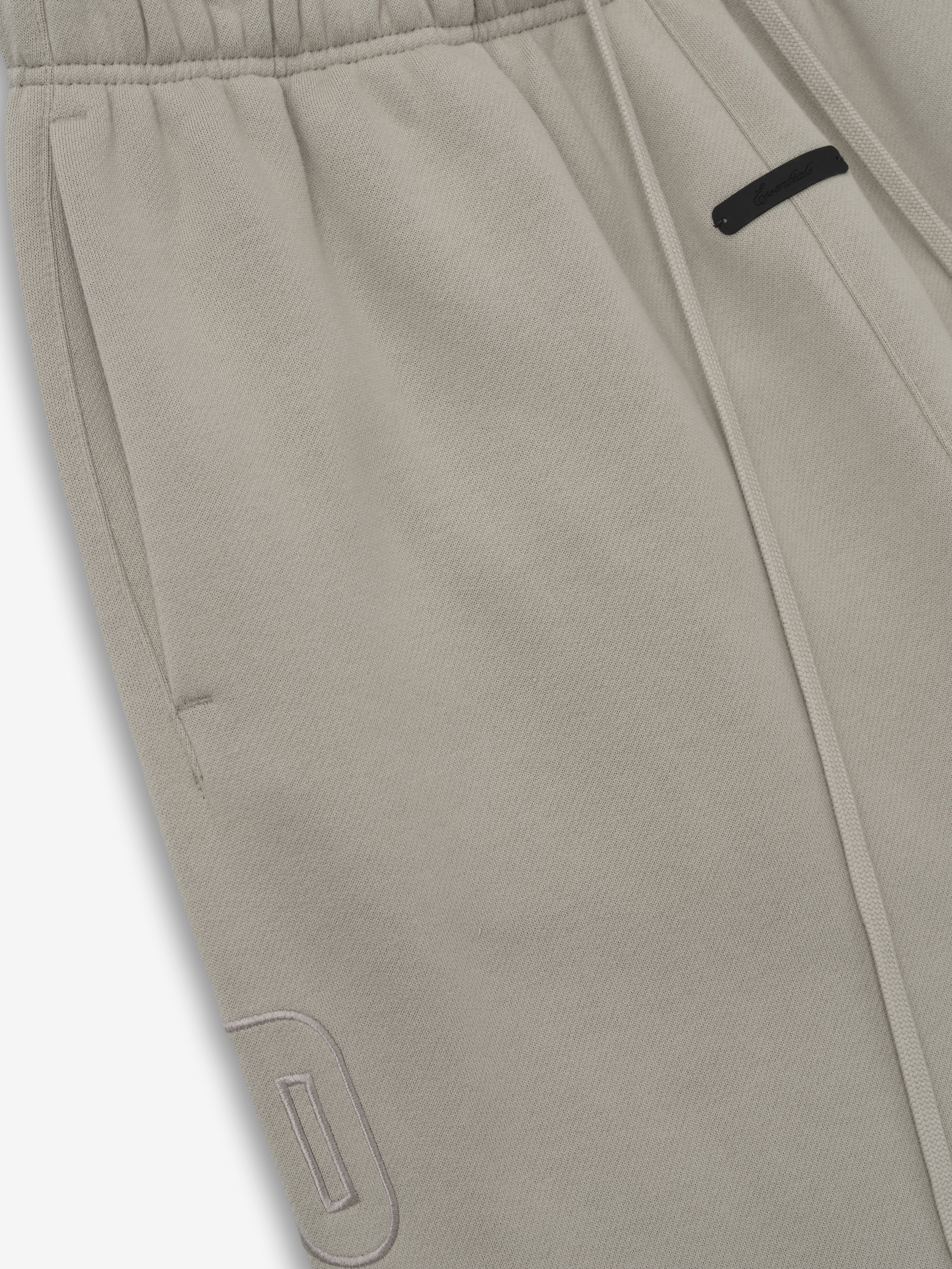 Active Trace Relaxed Sweatpant - Image 5