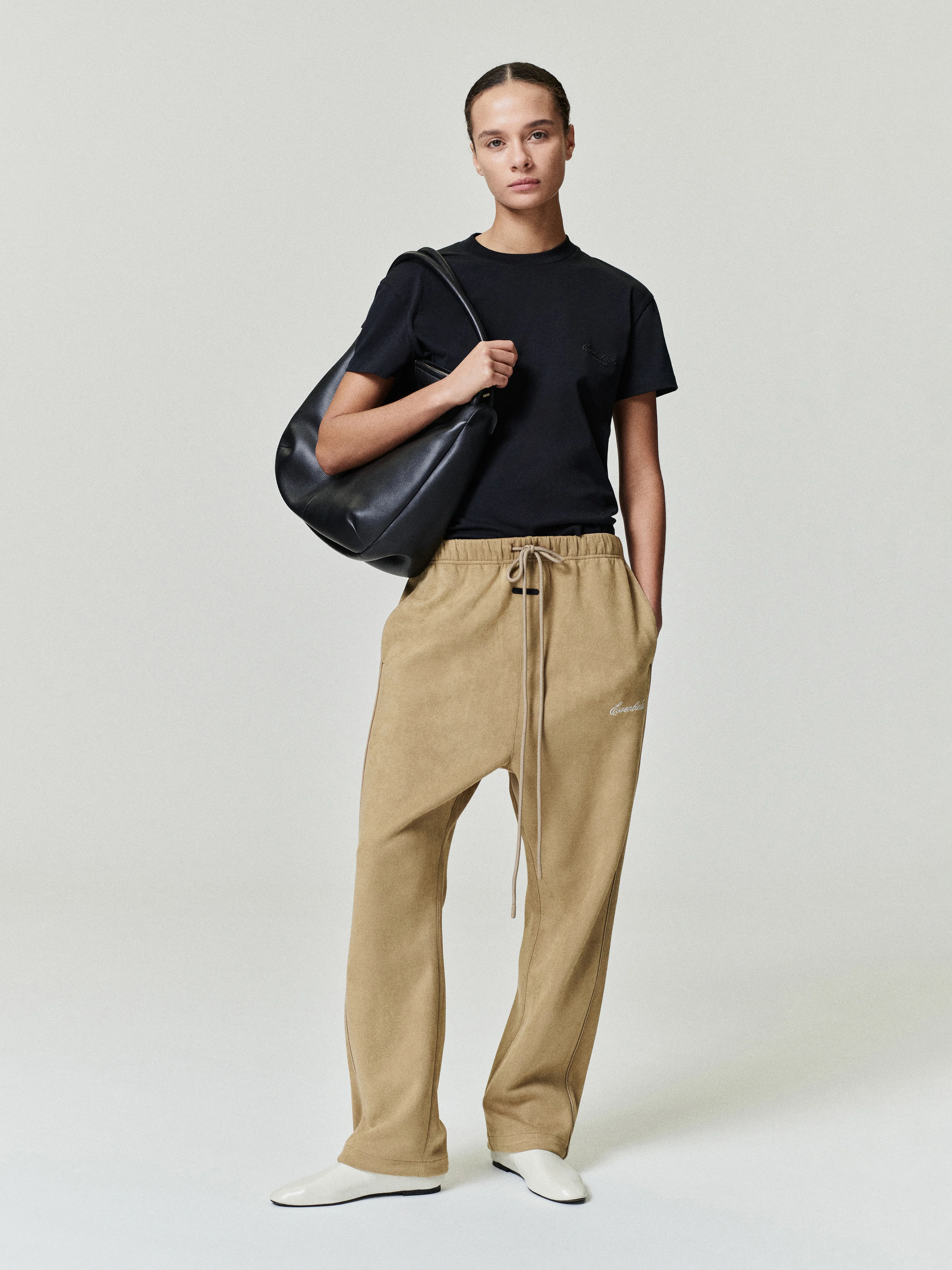 Womens Suede Fleece Signature Relaxed Pant - Image 2