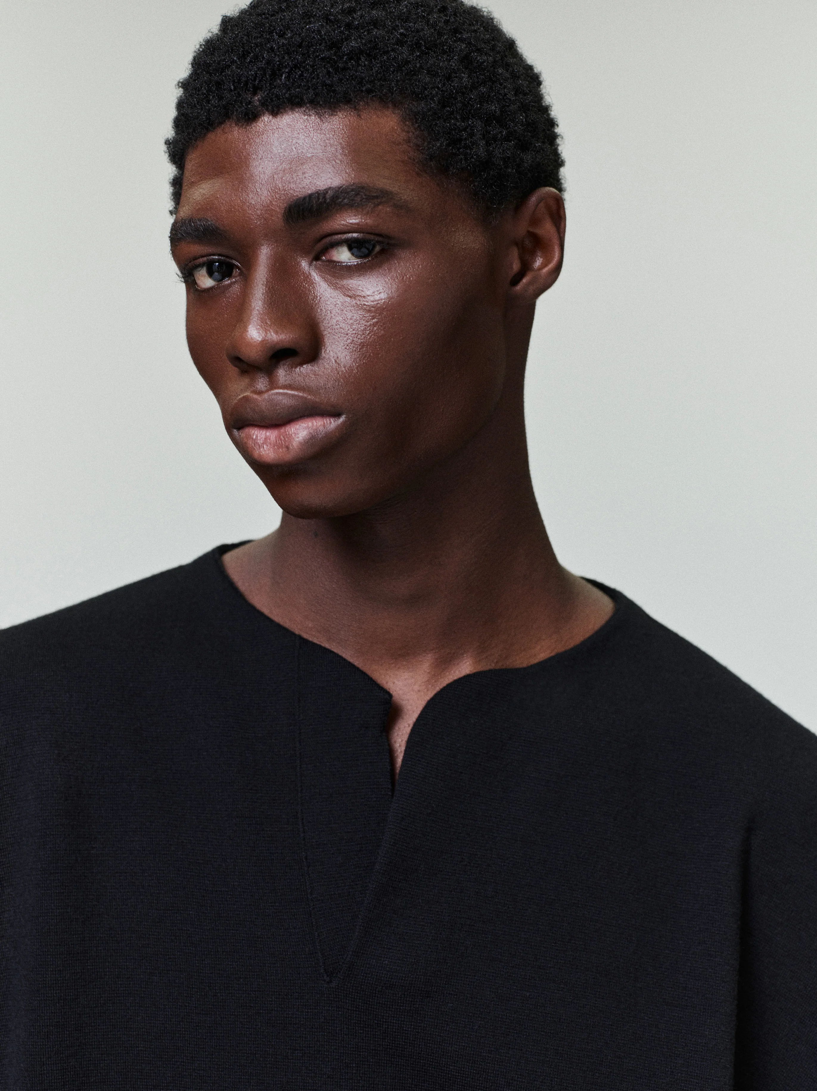 Merino Milano Knit Henley Sweater - Image 3