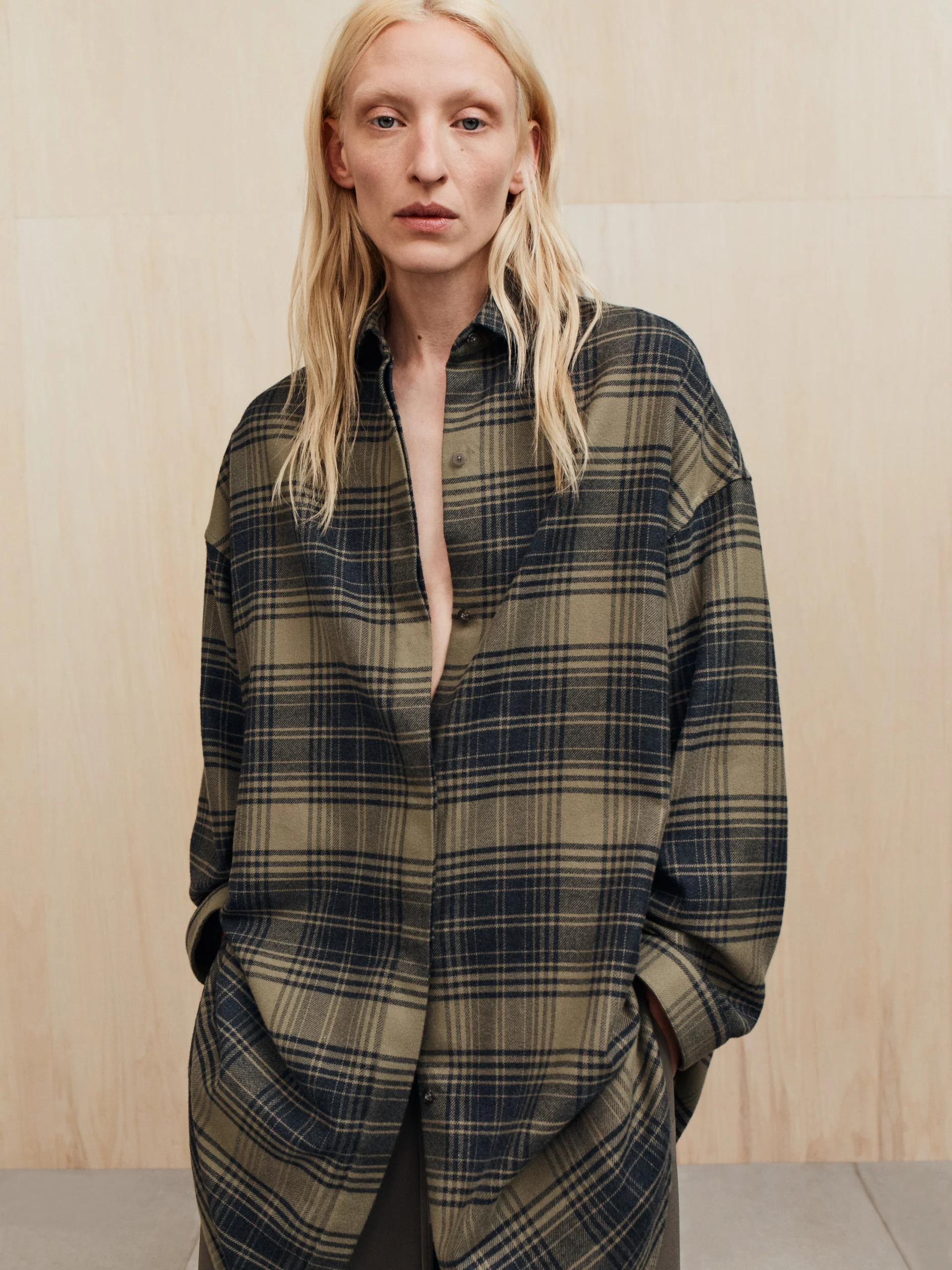 Womens Flannel Relaxed Shirt - Image 8